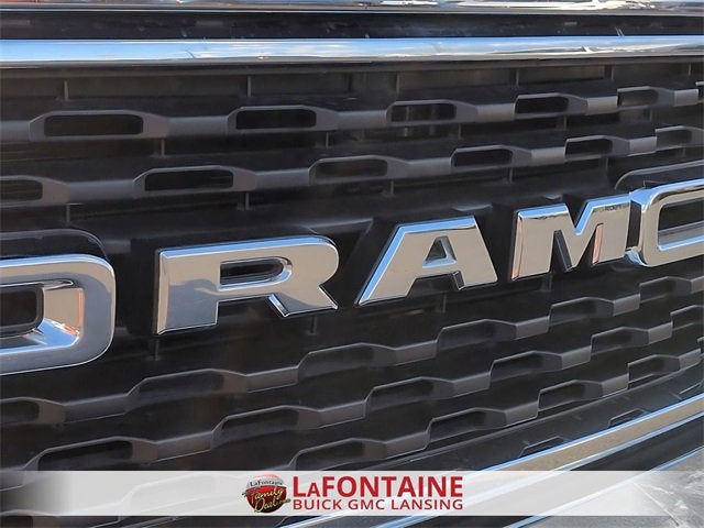 2022 RAM 1500 Big Horn Crew Cab 4x4 5'7" Box