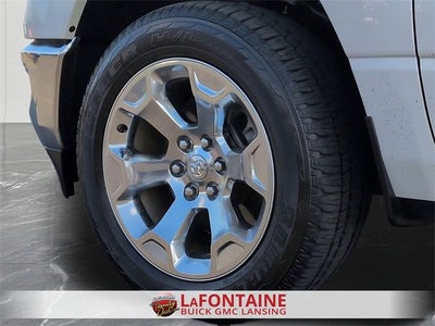 2022 RAM 1500 Big Horn Crew Cab 4x4 5'7" Box