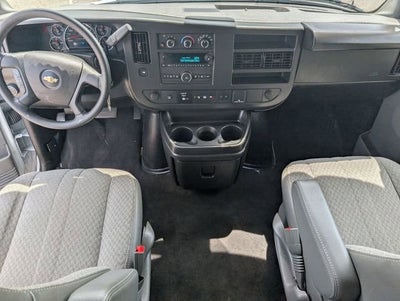 2025 Chevrolet Express Passenger 1LT