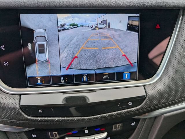 2025 Cadillac XT5 Sport