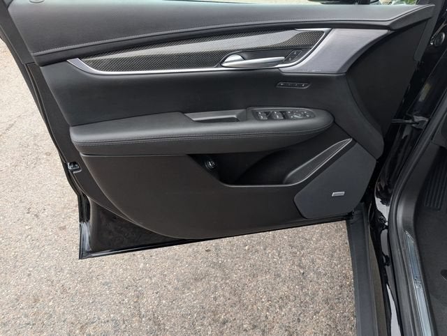 2025 Cadillac XT5 Sport