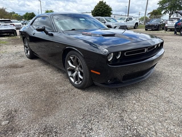2016 Dodge Challenger R/T Plus