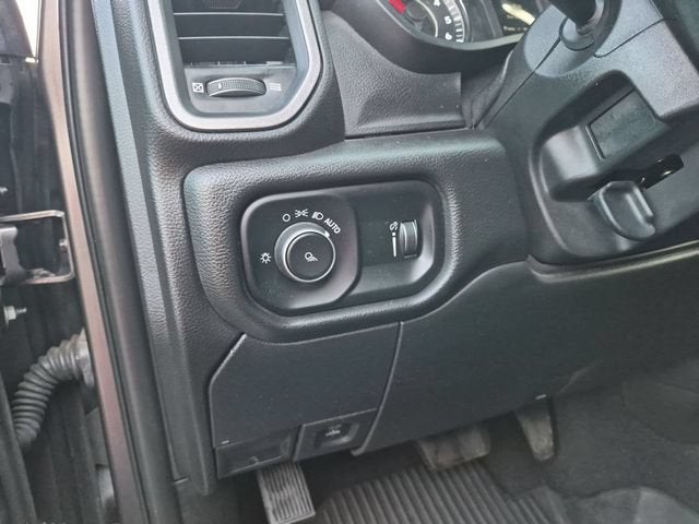 2021 RAM 2500 Tradesman Crew Cab 4x4 6'4" Box