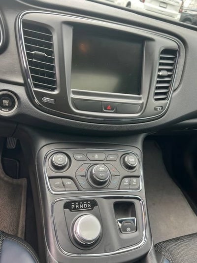 2016 Chrysler 200 S