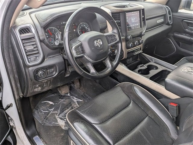 2020 RAM 1500 Laramie Crew Cab 4x4 5'7" Box