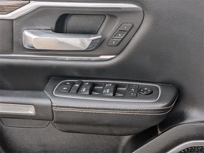 2020 RAM 1500 Laramie Crew Cab 4x4 5'7" Box