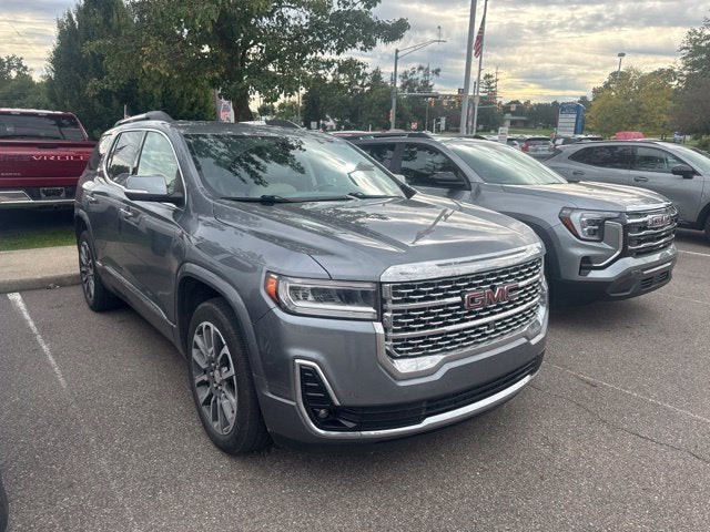 2022 GMC Acadia Denali