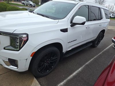 2023 GMC Yukon SLT