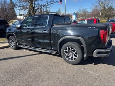2022 GMC Sierra 1500 SLT