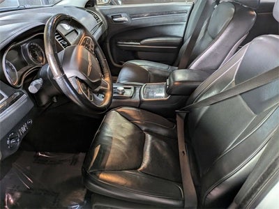 2017 Chrysler 300 300C