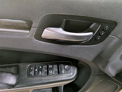 2017 Chrysler 300 300C