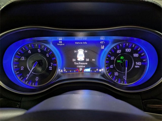 2017 Chrysler 300 300C