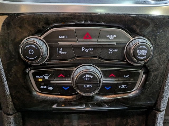 2017 Chrysler 300 300C