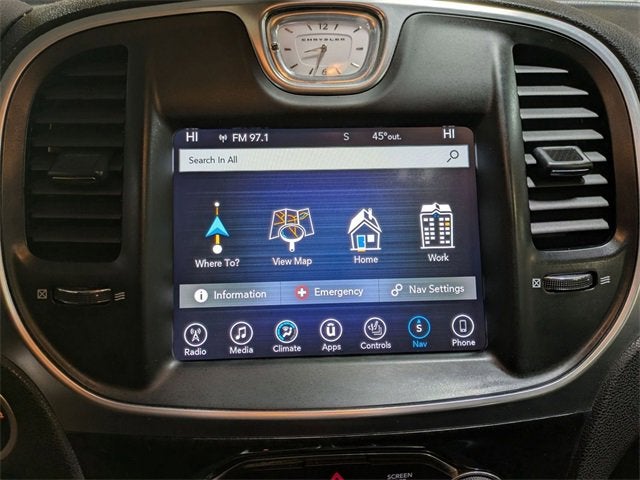 2017 Chrysler 300 300C