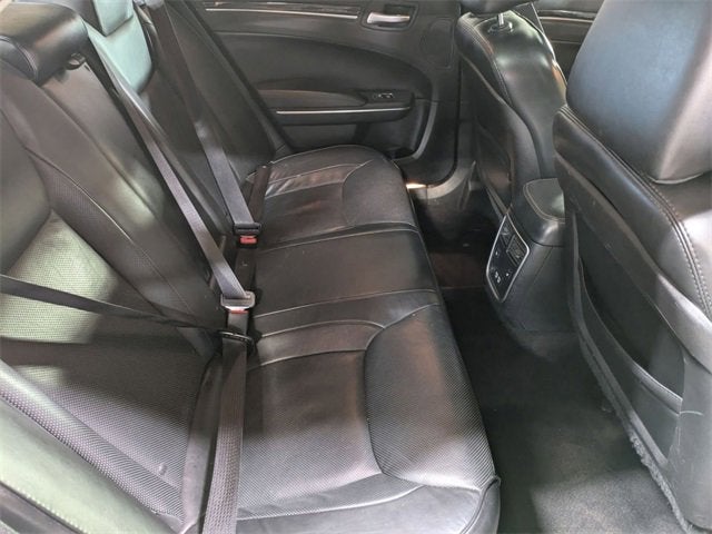 2017 Chrysler 300 300C