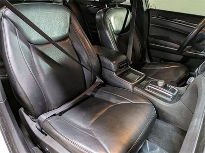 2017 Chrysler 300 300C