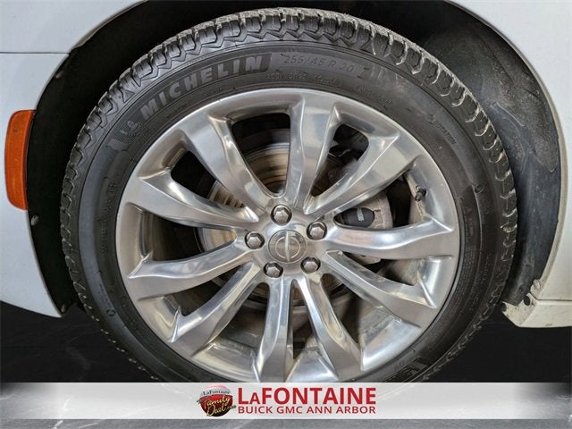 2017 Chrysler 300 300C