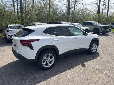 2025 Chevrolet Trax LS
