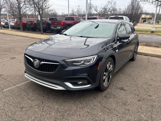 2020 Buick Regal TourX Essence