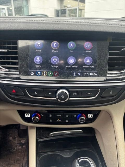 2020 Buick Regal TourX Essence