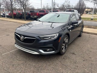 2020 Buick Regal TourX Essence