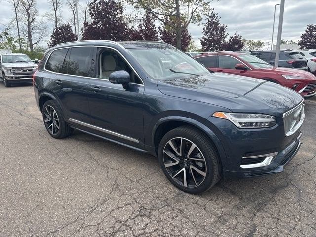 2024 Volvo XC90 B5 Plus Bright Theme