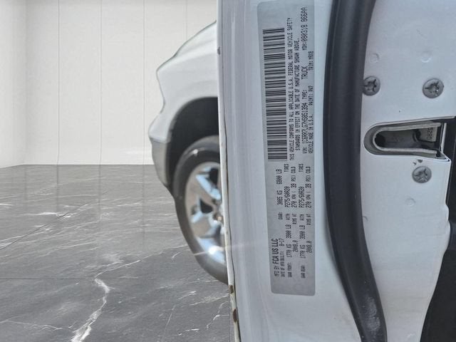 2017 RAM 1500 Big Horn Crew Cab 4x4 5'7" Box