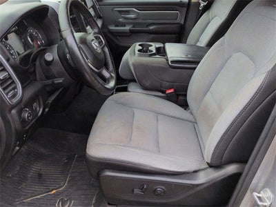 2020 RAM 1500 Big Horn Crew Cab 4x4 5'7" Box