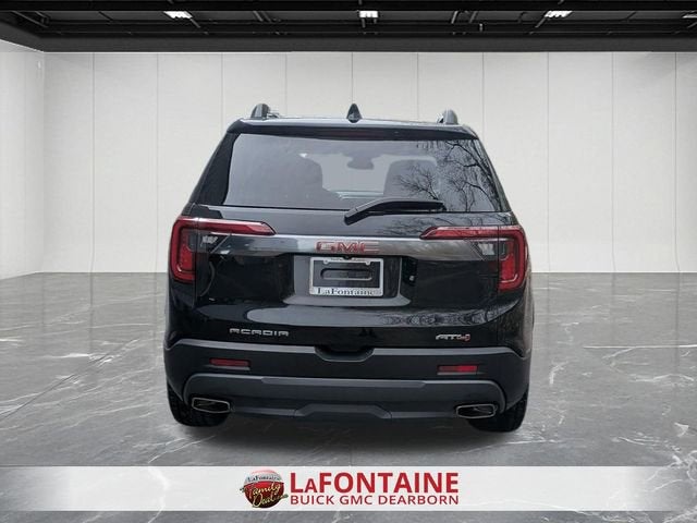 2023 GMC Acadia AT4
