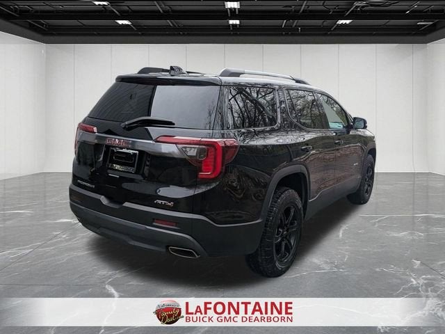 2023 GMC Acadia AT4