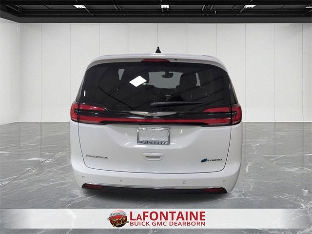 2024 Chrysler Pacifica Hybrid Select