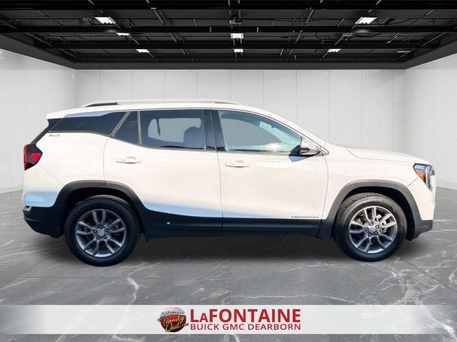 2023 GMC Terrain SLT