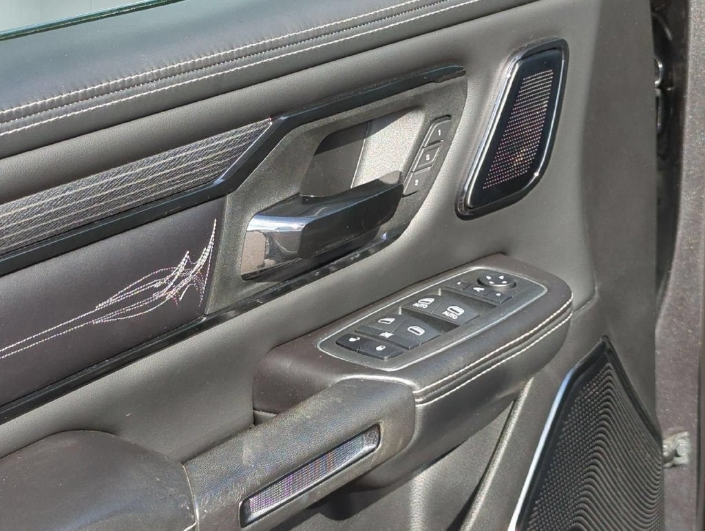 2023 RAM 1500 Limited Crew Cab 4x4 5'7" Box