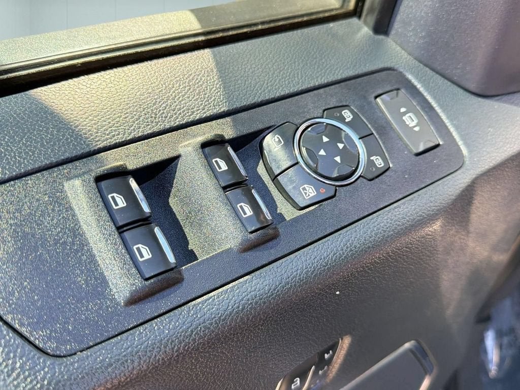 2022 Ford F-350 LARIAT
