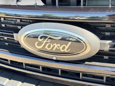 2022 Ford F-350 LARIAT