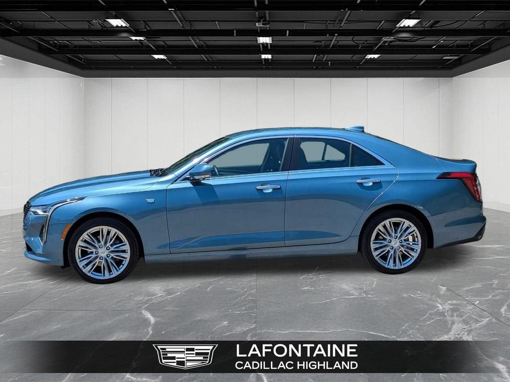 2023 Cadillac CT4 Premium Luxury