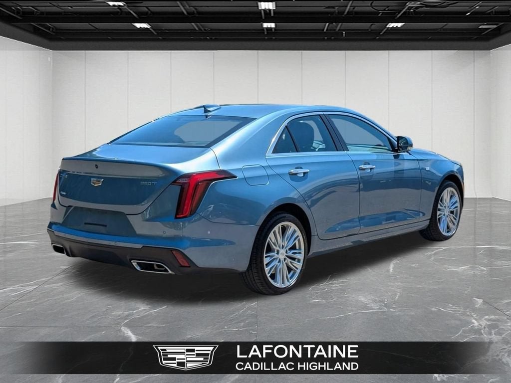2023 Cadillac CT4 Premium Luxury