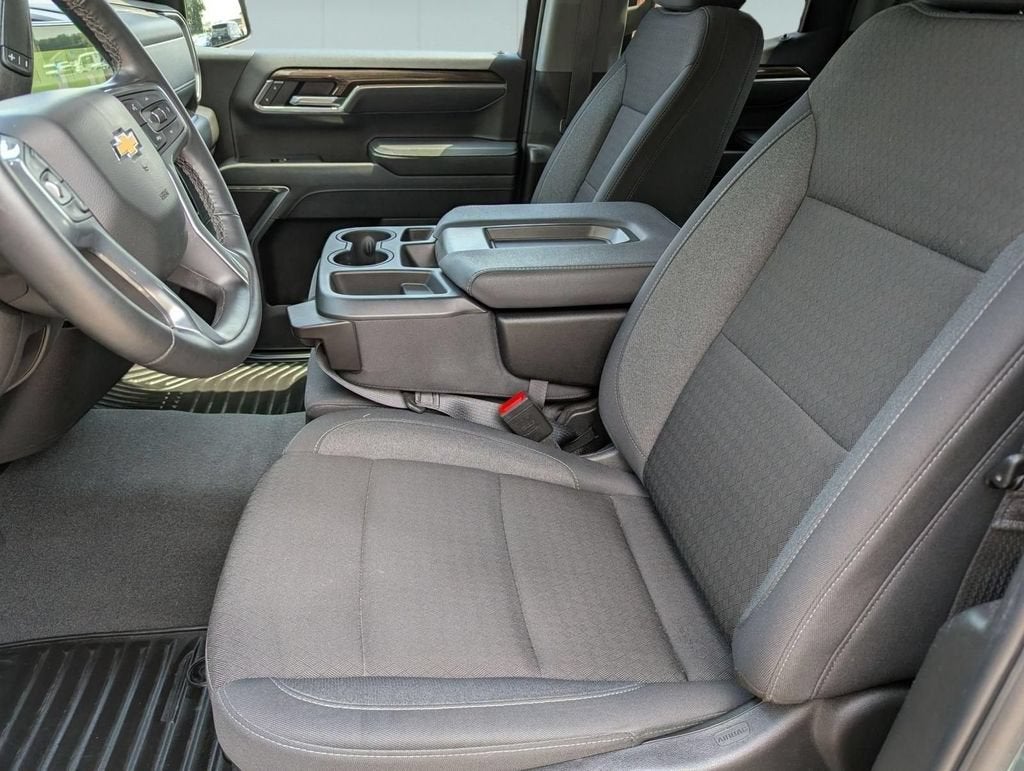 2025 Chevrolet Silverado 1500 LT (2FL)