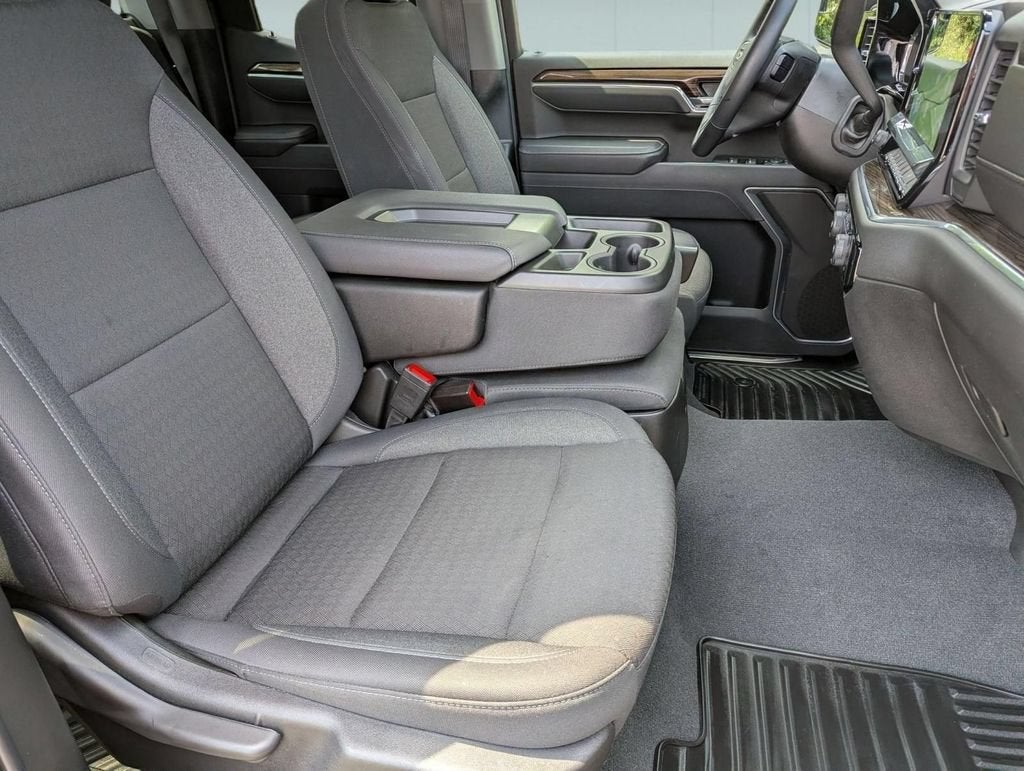 2025 Chevrolet Silverado 1500 LT (2FL)
