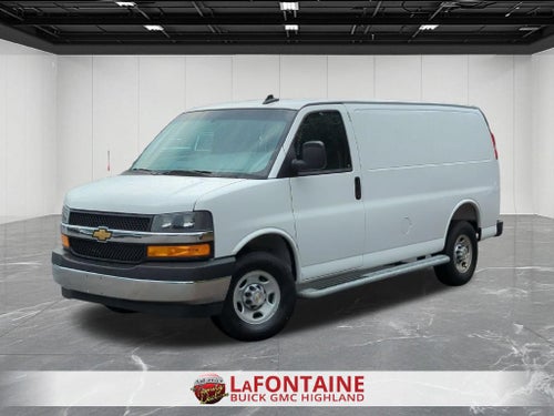 2025 Chevrolet Express Cargo WT