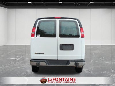 2025 Chevrolet Express Cargo WT