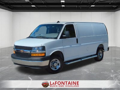2025 Chevrolet Express Cargo WT