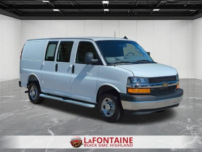 2025 Chevrolet Express Cargo WT