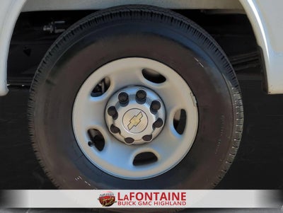 2025 Chevrolet Express Cargo WT