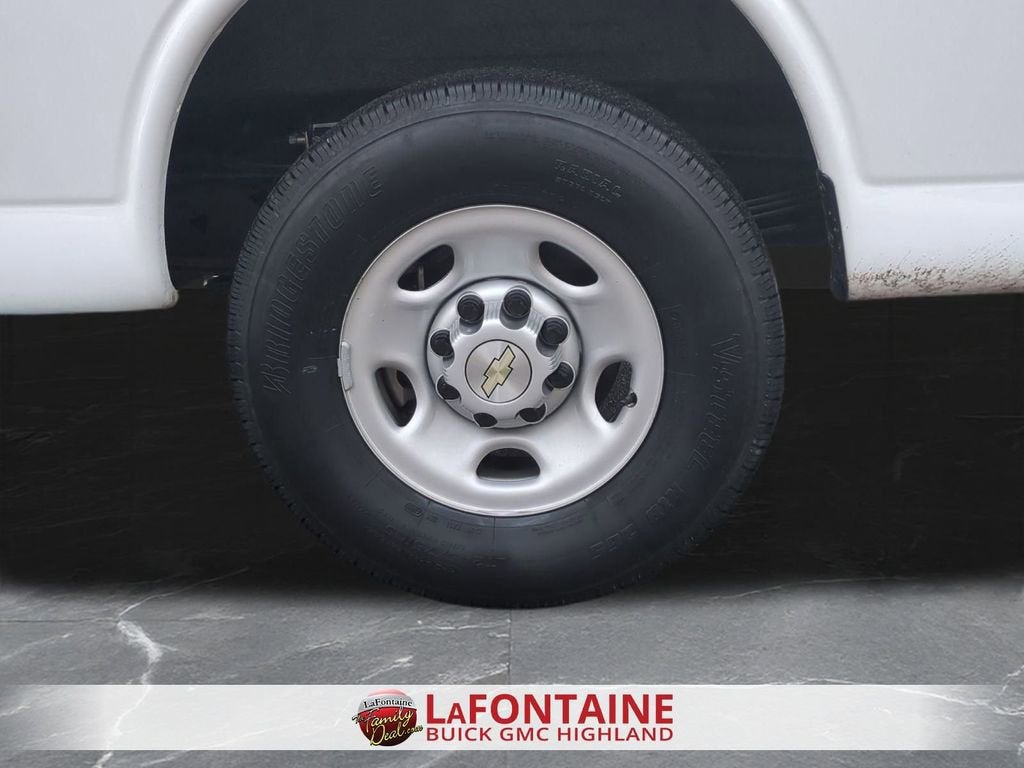 2024 Chevrolet Express Cargo 2500 WT