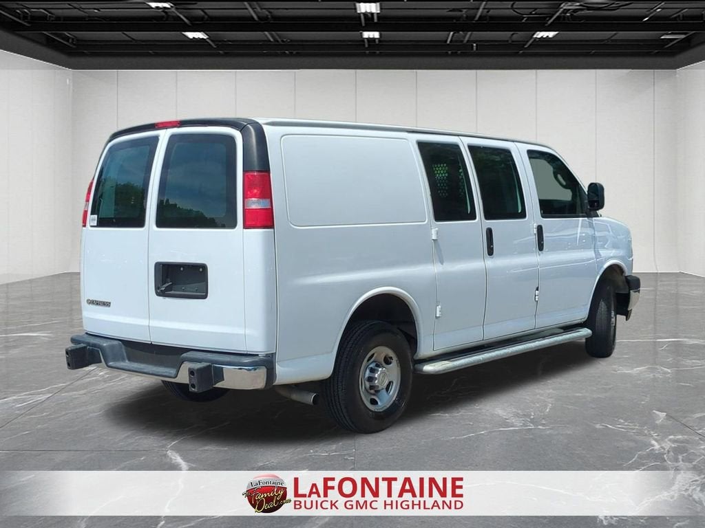 2024 Chevrolet Express Cargo 2500 WT