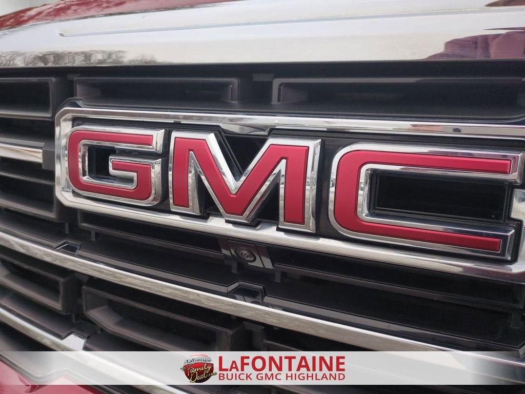 2024 GMC Acadia Elevation