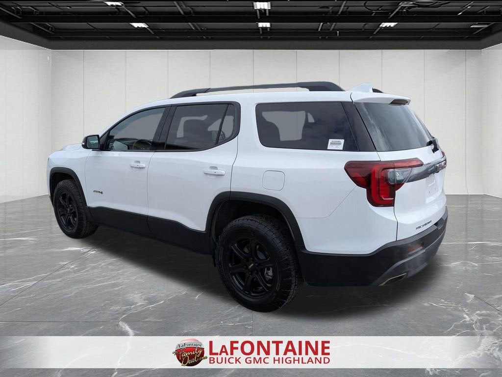 2023 GMC Acadia AT4