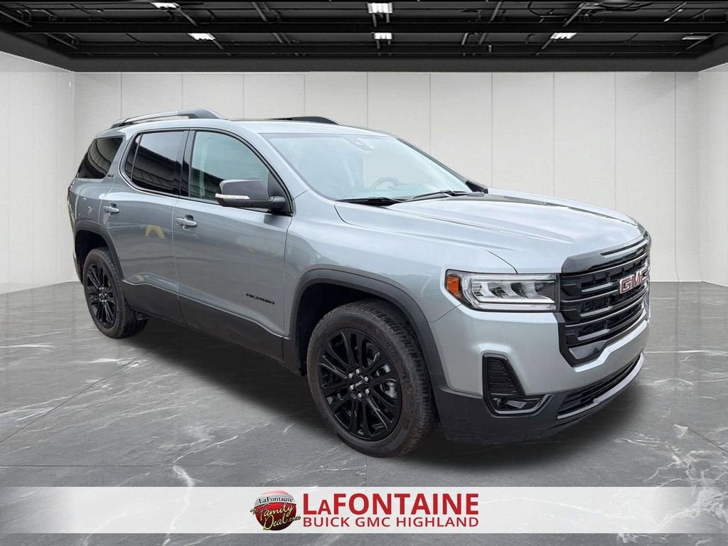2023 GMC Acadia SLT