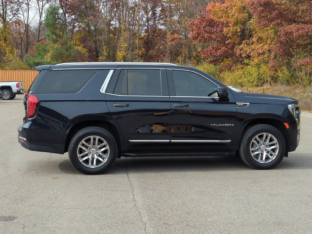 2023 GMC Yukon SLT